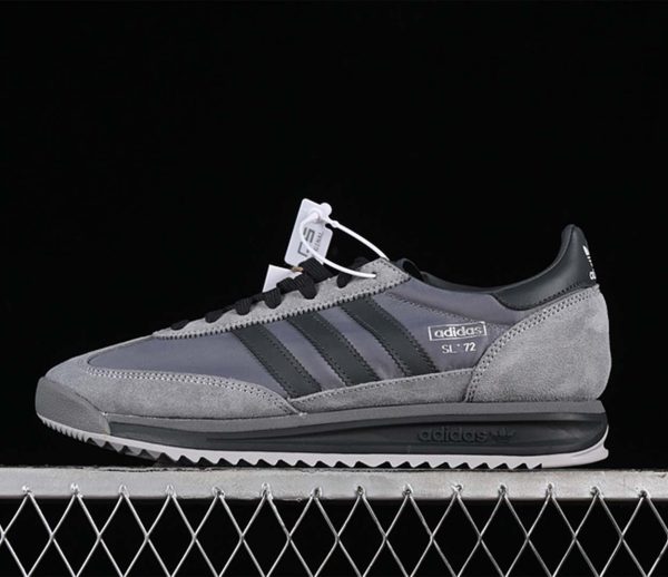 Adidas SL 72