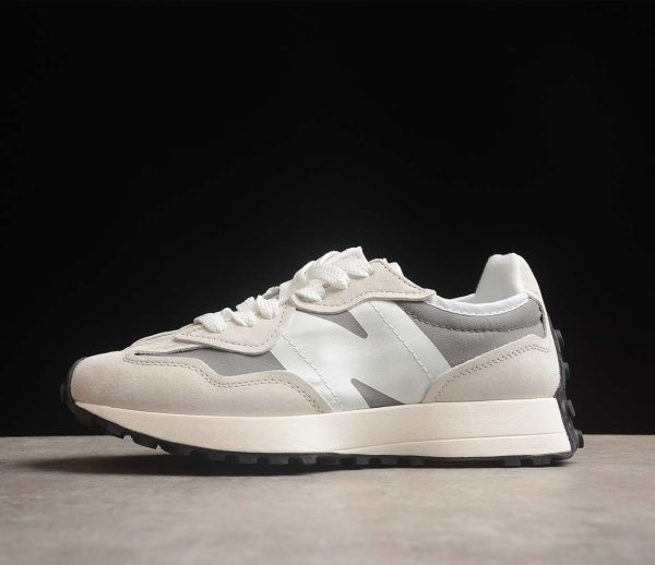 New Balance 327