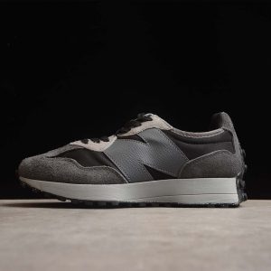 New Balance 327