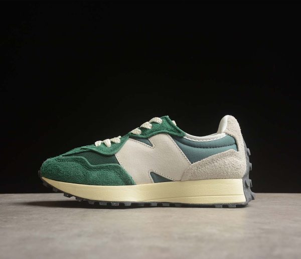 New Balance 327