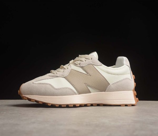 New Balance 327