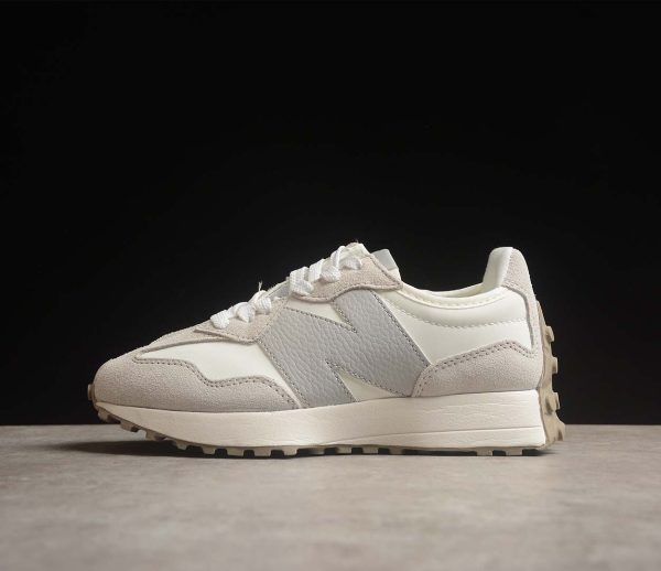 New Balance 327