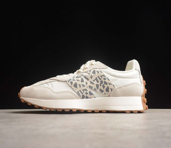 New Balance 327