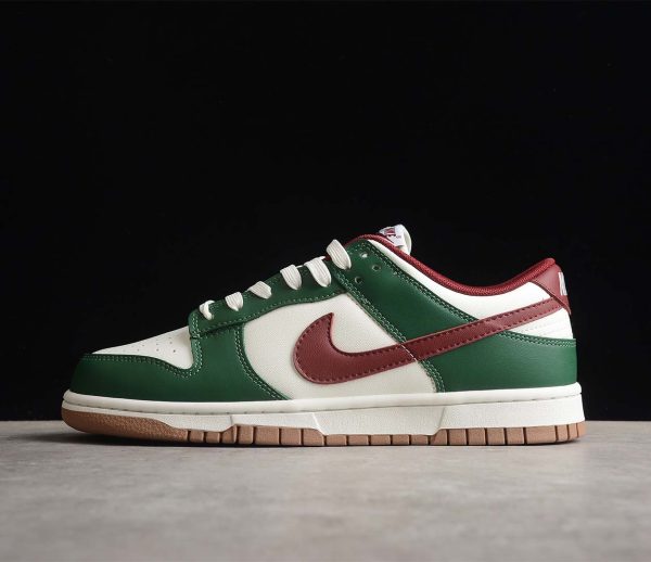 Nike SB Dunk Low