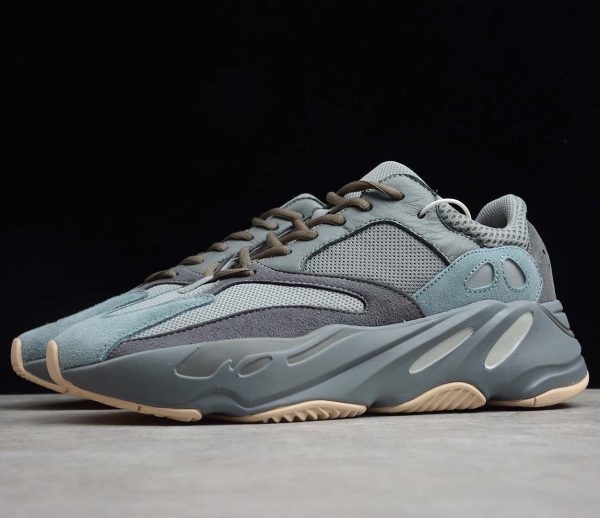 Yeezy Boost 700 - Imagen 2