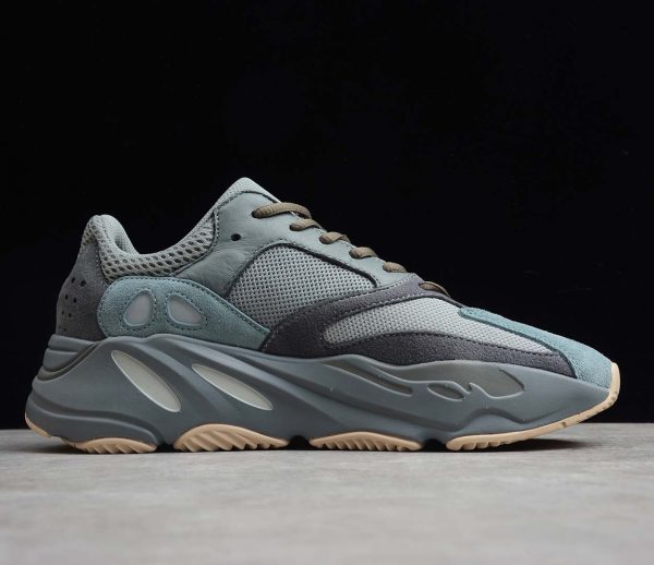 Yeezy Boost 700 - Imagen 3