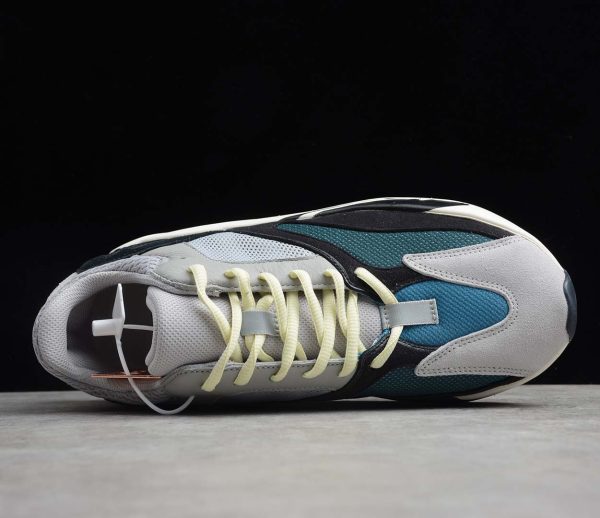 Yeezy Boost 700 - Imagen 4
